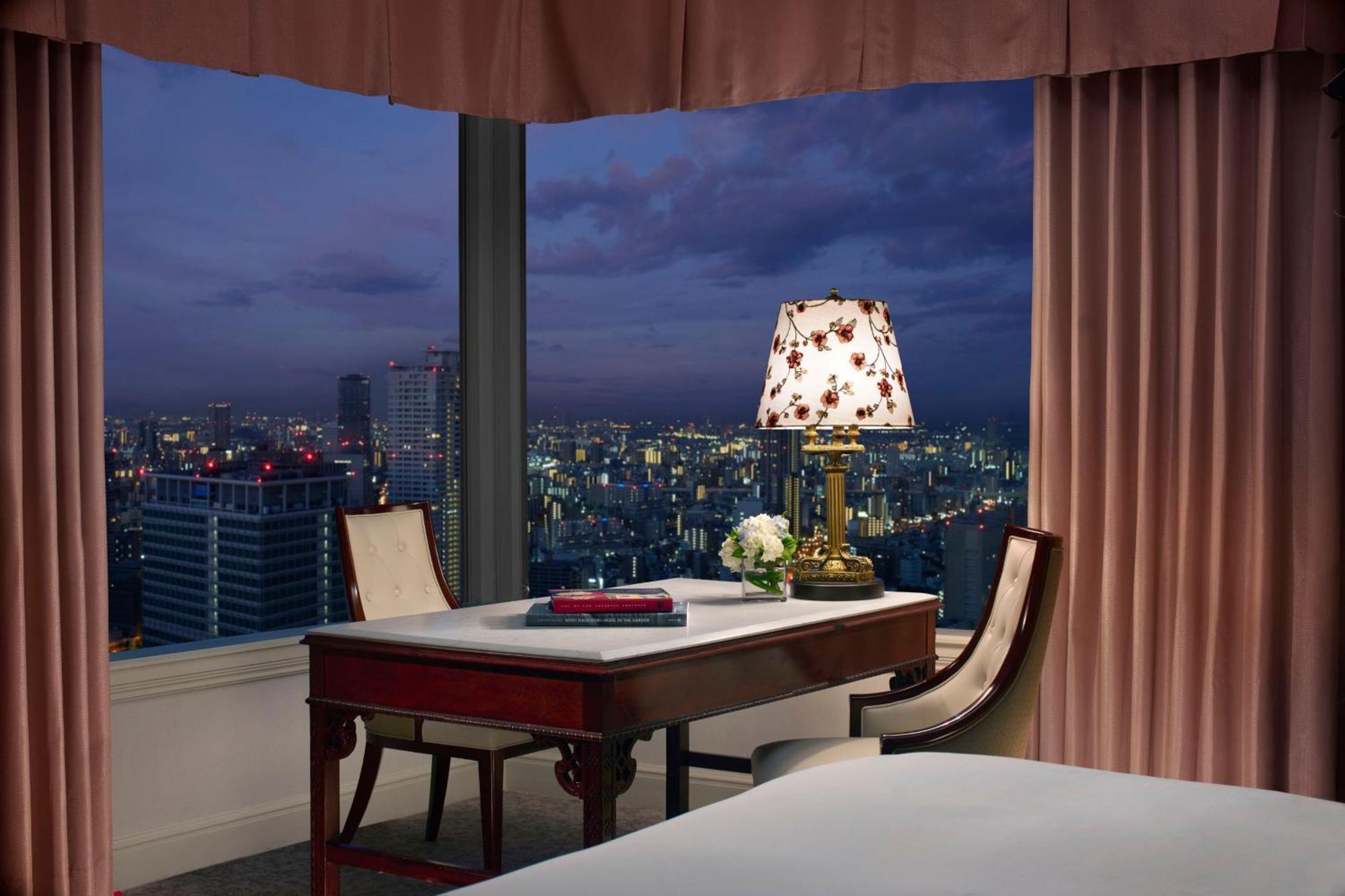 Hotel The Ritz-Carlton Osaka Exterior foto
