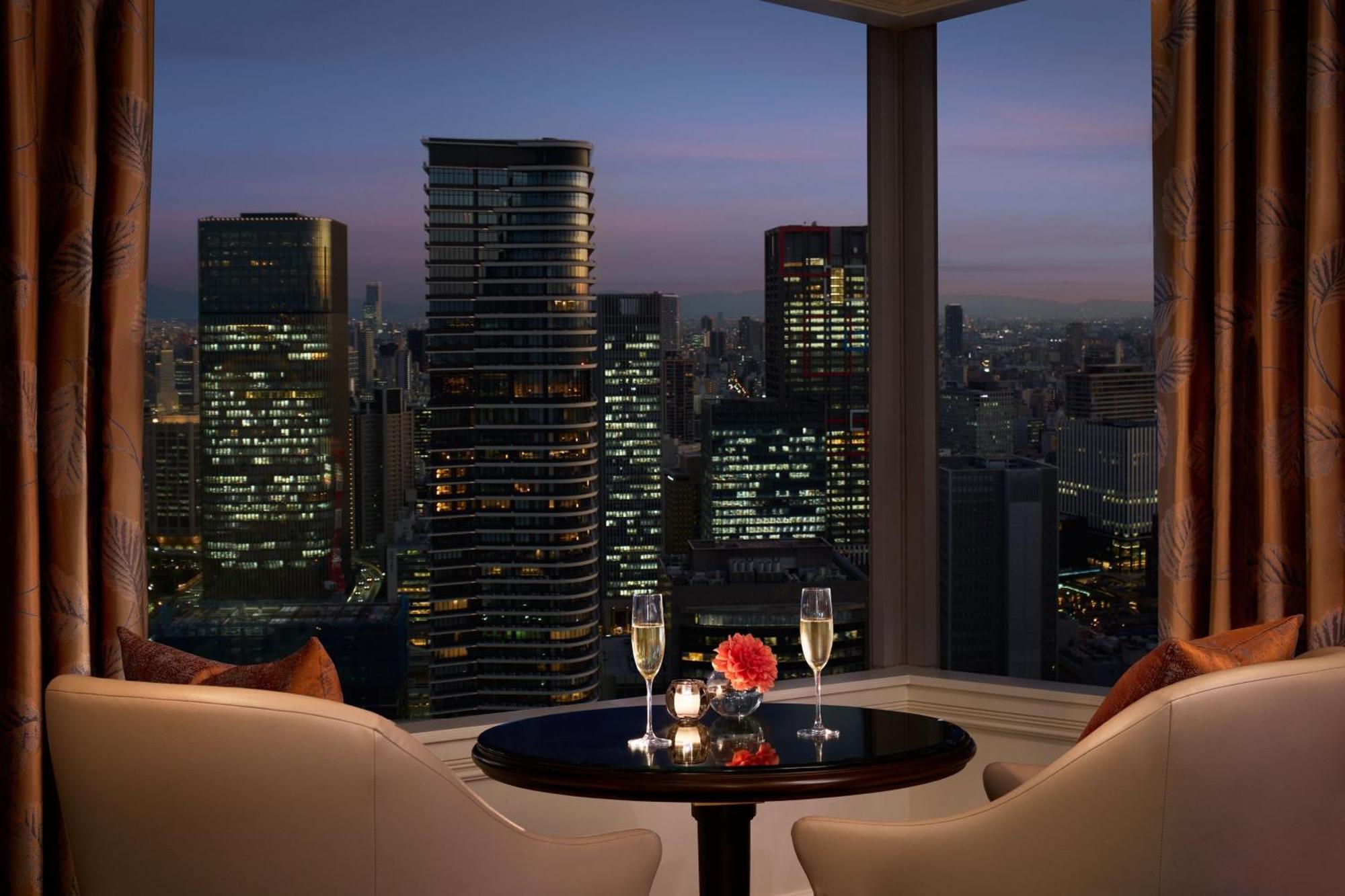 Hotel The Ritz-Carlton Osaka Exterior foto